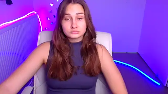 Stefanie Sweet online show from October 25, 2025, 5:28 am