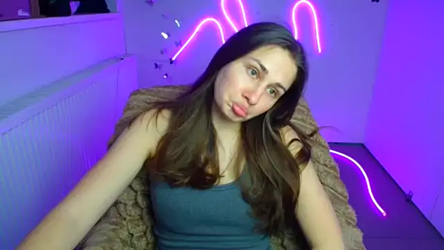 Snapshot of Stefanie_Sweet chatting on March 27, 2026, 6:33 am Stefanie Sweet online show from March 27, 2026, 6:33 am