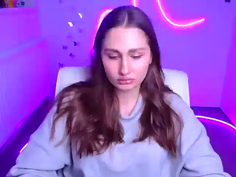 Stefanie Sweet online show from November 6, 2025, 12:31 pm