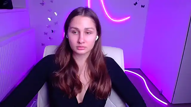 Stefanie Sweet online show from November 27, 2025, 12:38 pm