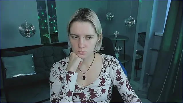 BethanyCloud online show from November 5, 2025, 5:54 am