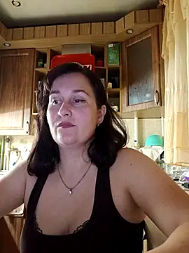 Snapshot of Amandda_ chatting on July 5, 2026, 7:43 pm Amandda online show from July 5, 2026, 7:43 pm