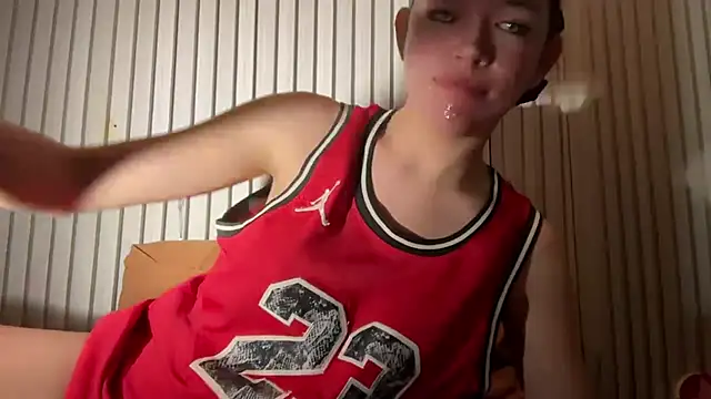 Snapshot of cummingstar25 chatting on December 16, 2025, 11:20 pm cummingstar25 online show from December 16, 2025, 11:20 pm