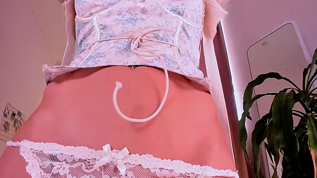 Irma Dust online show from April 21, 2026, 8:32 am