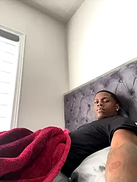 labishyoung25 online show from October 1, 2025, 1:37 pm