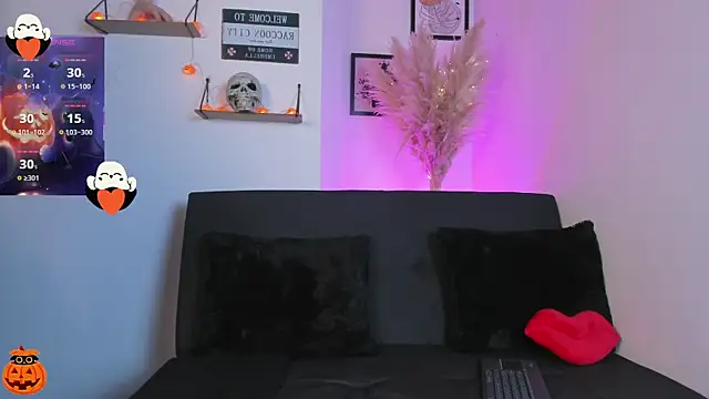 Snapshot of samarahanss chatting on October 28, 2025, 1:43 pm samarahanss online show from October 28, 2025, 1:43 pm