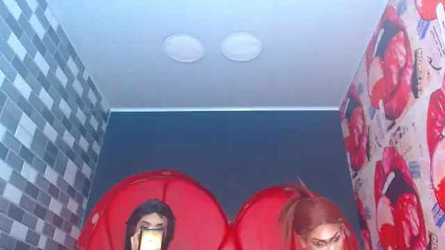 julessxcharlotte online show from November 3, 2025, 2:09 pm