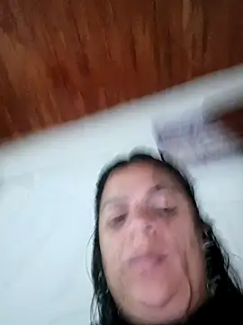 Mia-Glow online show from March 18, 2026, 1:02 pm