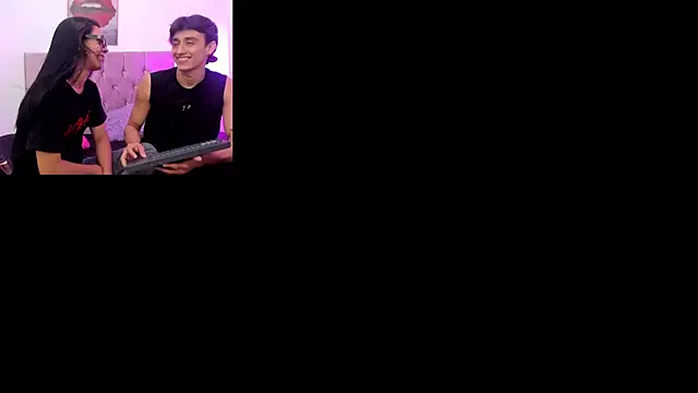 AndretiiAndCamila online show from September 29, 2025, 1:28 pm