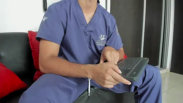 AndretiiAndCamila online show from September 12, 2025, 11:54 am