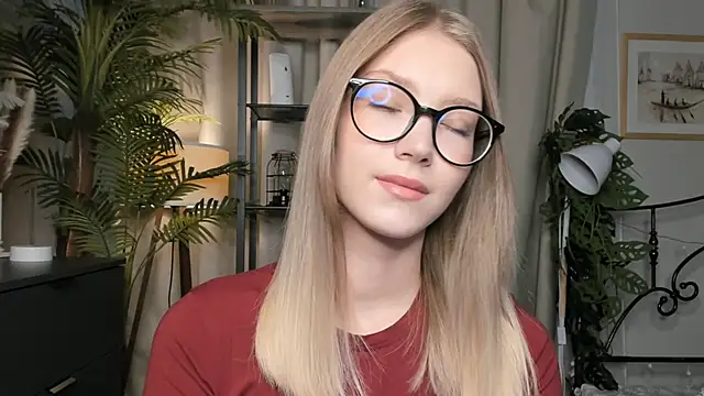 Snapshot of ChinBonnell chatting on October 30, 2025, 5:39 am ChinBonnell online show from October 30, 2025, 5:39 am