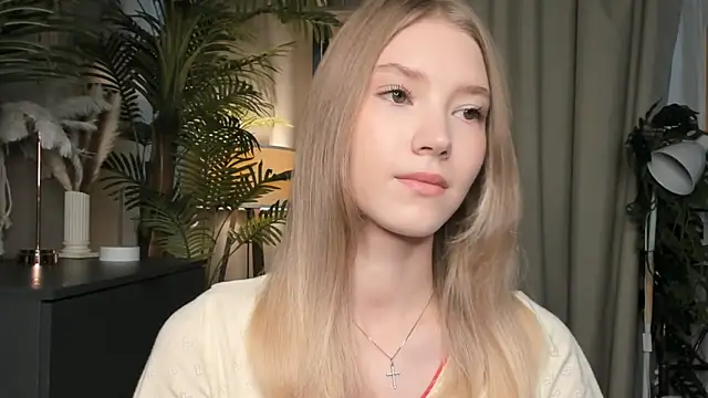 Snapshot of ChinBonnell chatting on November 8, 2025, 5:44 am ChinBonnell online show from November 8, 2025, 5:44 am