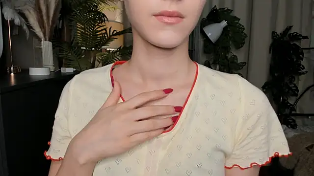 Snapshot of ChinBonnell chatting on September 20, 2025, 5:45 am ChinBonnell online show from September 20, 2025, 5:45 am