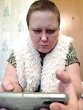 Tupo070481 online show from May 19, 2026, 1:29 pm