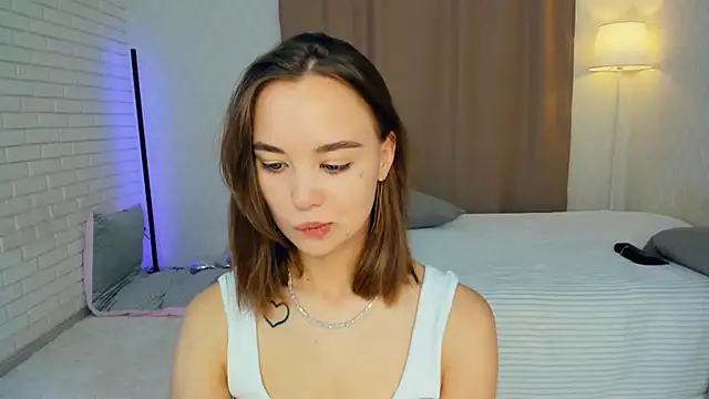 Snapshot of KayleenCurtis chatting on July 1, 2026, 4:35 am KayleenCurtis online show from July 1, 2026, 4:35 am