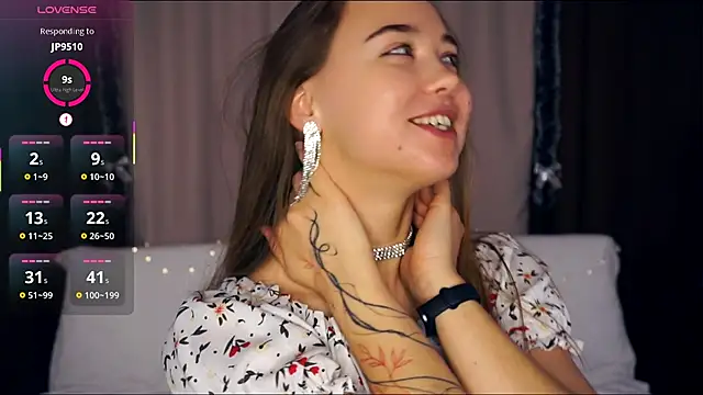 Snapshot of KayleenCurtis chatting on December 14, 2025, 5:24 am KayleenCurtis online show from December 14, 2025, 5:24 am