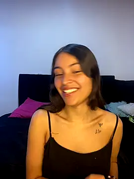 hotwife26 online show from November 4, 2025, 3:49 pm