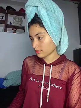 hotwife26 online show from March 3, 2026, 11:34 pm