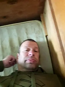 Snapshot of Rostislav82 chatting on May 2, 2026, 10:53 am Rostislav82 online show from May 2, 2026, 10:53 am