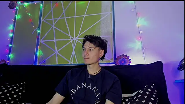 Snapshot of Dioniso_guy8 chatting on February 26, 2026, 8:31 pm Dioniso guy8 online show from February 26, 2026, 8:31 pm