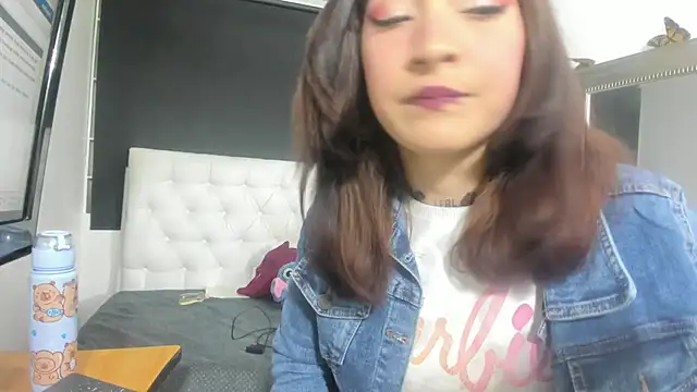 Snapshot of evelynesex chatting on September 29, 2025, 1:45 am evelynesex online show from September 29, 2025, 1:45 am