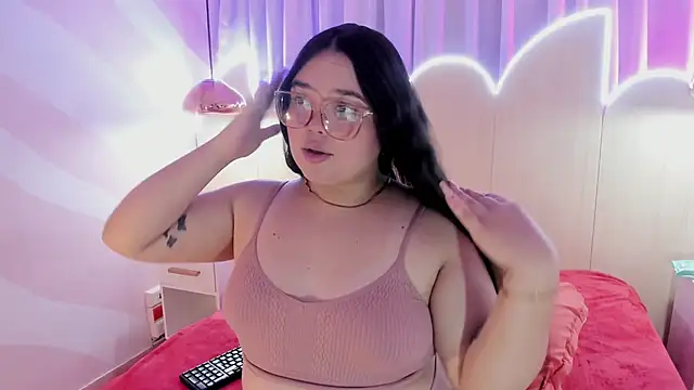 Lushi Love online show from September 18, 2025, 7:17 pm