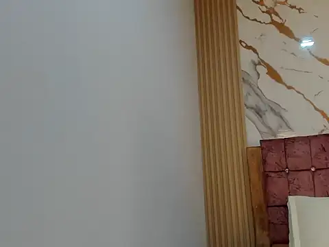 Snapshot of Saloome_miller chatting on April 11, 2026, 9:18 pm Saloome miller online show from April 11, 2026, 9:18 pm