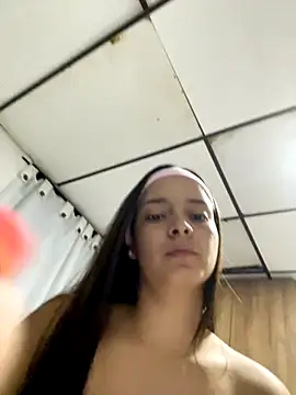 Snapshot of Mia_jhoonson chatting on November 8, 2025, 10:08 am Mia jhoonson online show from November 8, 2025, 10:08 am