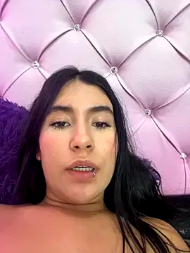 Snapshot of prayingtothesky chatting on November 26, 2025, 1:05 am prayingtothesky online show from November 26, 2025, 1:05 am