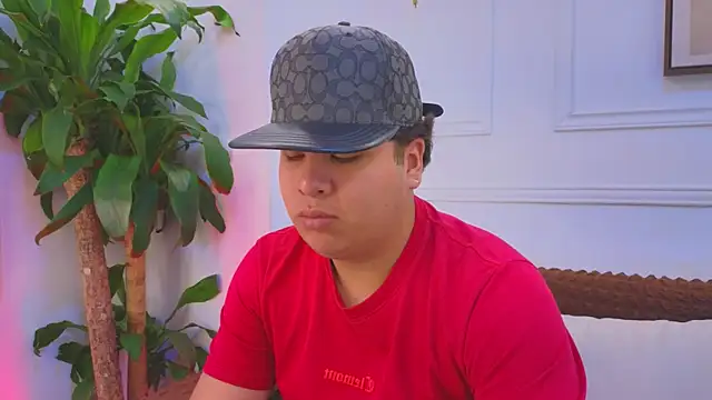 Naim Bennetsex online show from April 3, 2026, 6:14 pm