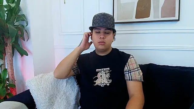 Snapshot of Naim_Bennetsex chatting on November 11, 2025, 6:36 pm Naim Bennetsex online show from November 11, 2025, 6:36 pm