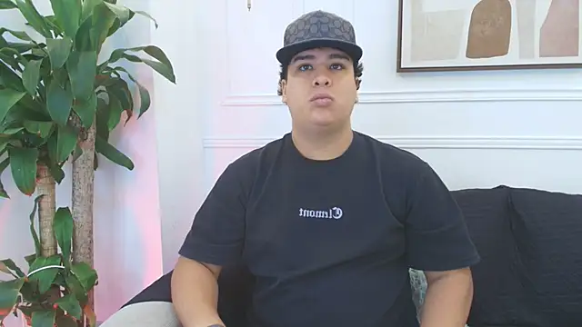 Snapshot of Naim_Bennetsex chatting on December 16, 2025, 6:12 pm Naim Bennetsex online show from December 16, 2025, 6:12 pm