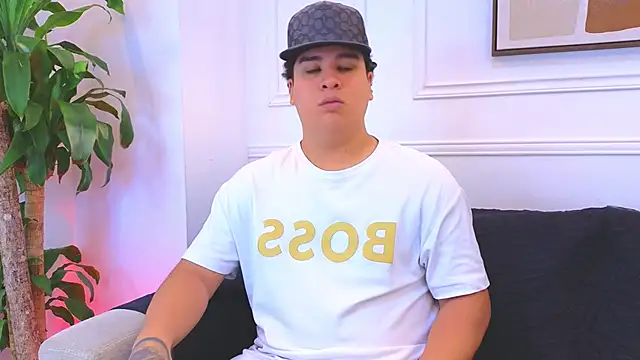 Naim Bennetsex online show from February 11, 2026, 6:19 pm