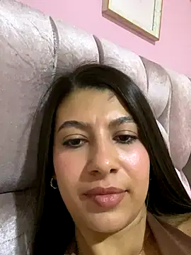 Lenapink19 online show from October 2, 2025, 5:49 pm