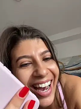 Lenapink19 online show from October 7, 2025, 8:21 pm