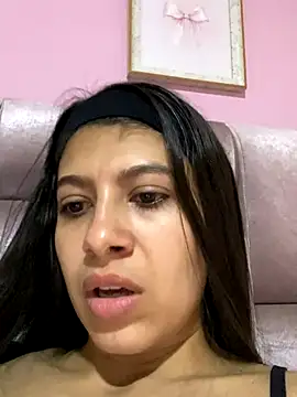 Lenapink19 online show from October 1, 2025, 7:40 pm