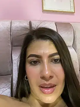 Lenapink19 online show from October 3, 2025, 5:53 am