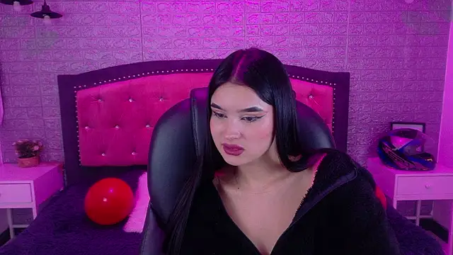 Natalie loffreda online show from February 20, 2026, 6:26 am