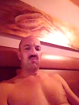 Snapshot of Asturberga chatting on July 15, 2026, 5:36 am Asturberga online show from July 15, 2026, 5:36 am