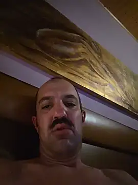 Snapshot of Asturberga chatting on July 4, 2026, 6:31 am Asturberga online show from July 4, 2026, 6:31 am