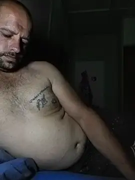 Lekewarmele online show from April 13, 2026, 8:46 pm