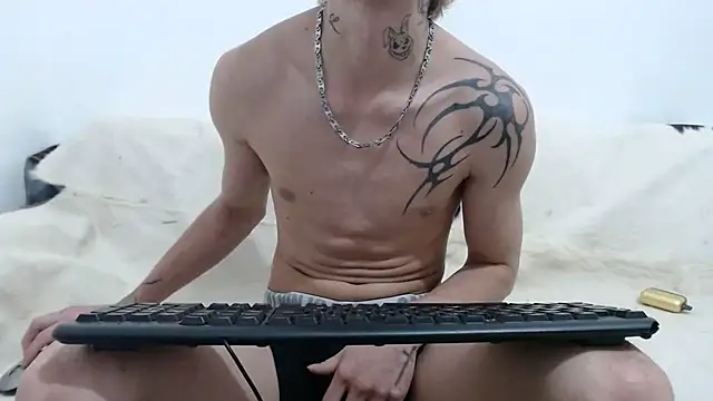 Snapshot of Dan_jonson15 chatting on November 11, 2025, 3:23 am Dan jonson15 online show from November 11, 2025, 3:23 am