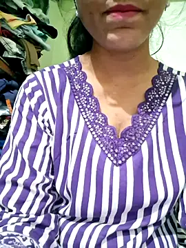 Telugu   Sexygirl   Naidu online show from November 17, 2025, 5:22 am