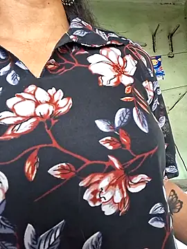 Snapshot of Telugu___Sexygirl___Naidu chatting on April 4, 2026, 3:13 am Telugu Sexygirl Naidu online show from April 4, 2026, 3:13 am