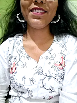 Snapshot of Telugu___Sexygirl___Naidu chatting on April 6, 2026, 5:19 am Telugu Sexygirl Naidu online show from April 6, 2026, 5:19 am