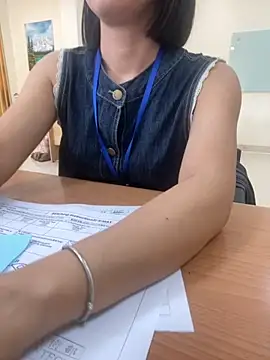 -NhaKy22 online show from October 10, 2025, 7:53 am