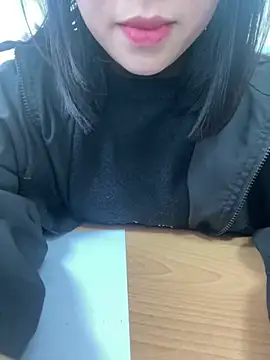 Snapshot of -NhaKy22 chatting on January 13, 2026, 1:31 am -NhaKy22 online show from January 13, 2026, 1:31 am