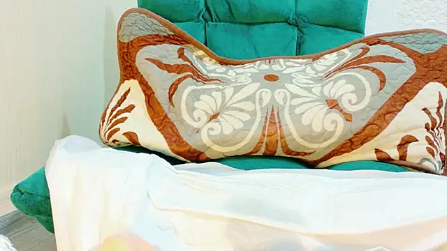 Snapshot of Koe888 chatting on April 13, 2026, 2:43 pm Koe888 online show from April 13, 2026, 2:43 pm