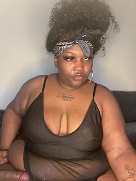 Snapshot of BeezyOleChocolateAss chatting on June 24, 2026, 3:32 pm BeezyOleChocolateAss online show from June 24, 2026, 3:32 pm