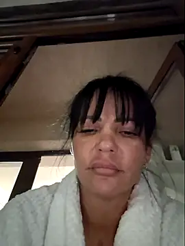 Snapshot of Ella_sweety00 chatting on March 22, 2026, 11:17 pm Ella sweety00 online show from March 22, 2026, 11:17 pm